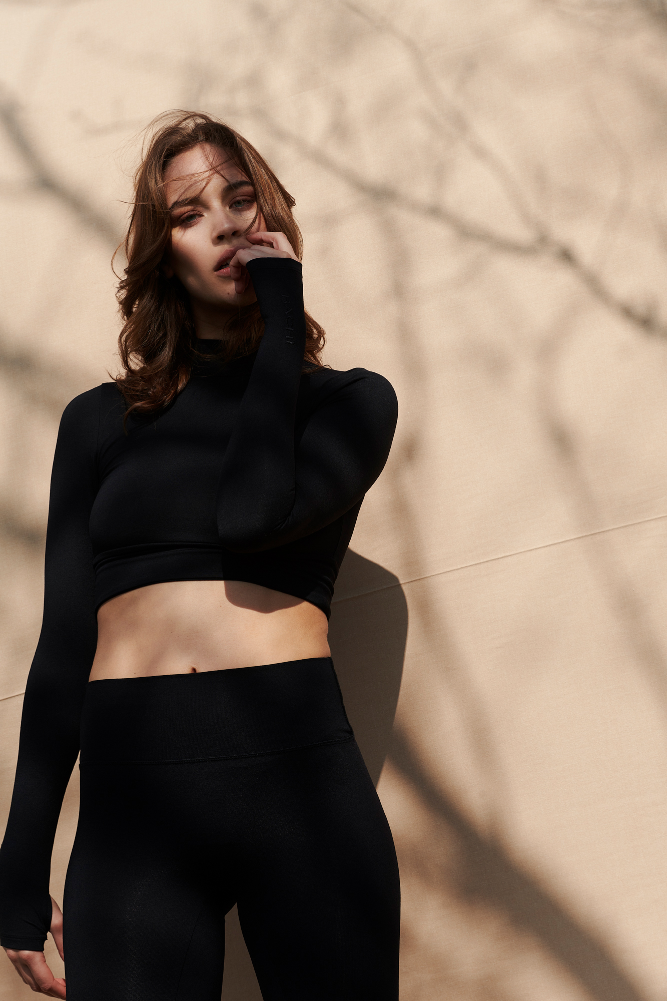 Bachì — fashionfotografie door Lesley Hoste