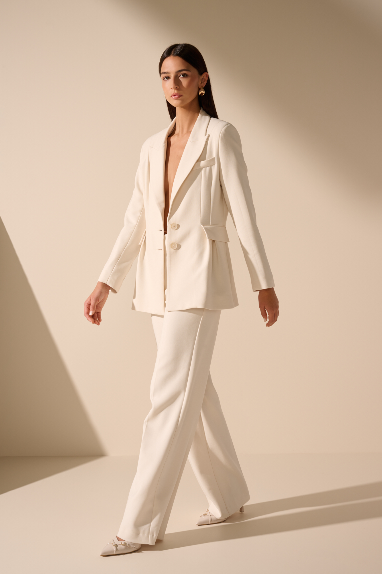 Oscar Ecomm — fashionfotografie door Lesley Hoste