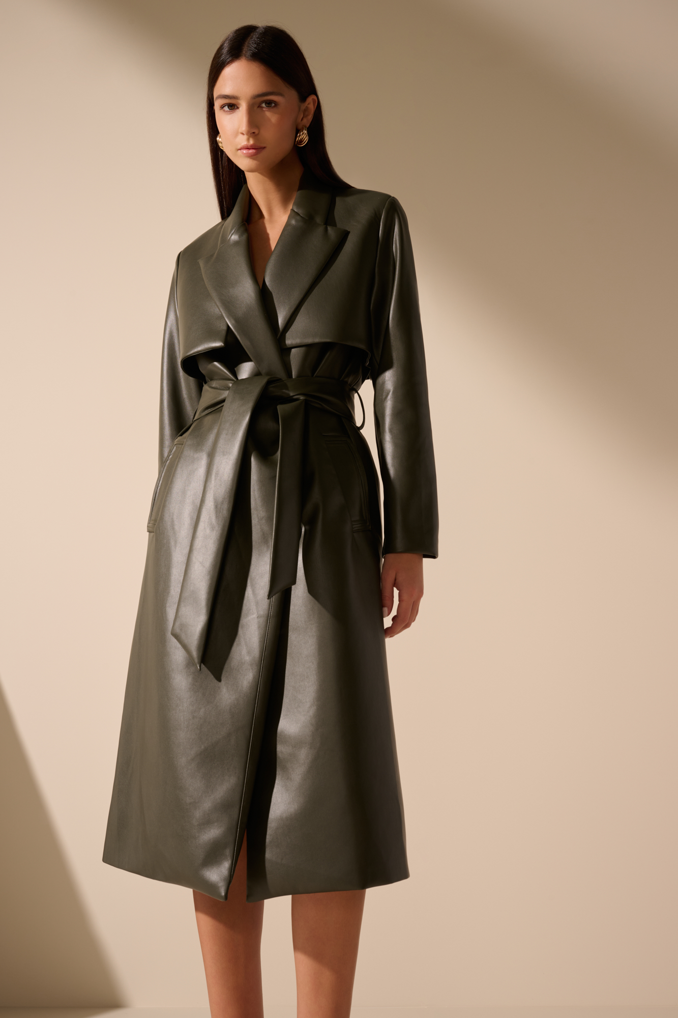 Oscar Ecomm — fashionfotografie door Lesley Hoste