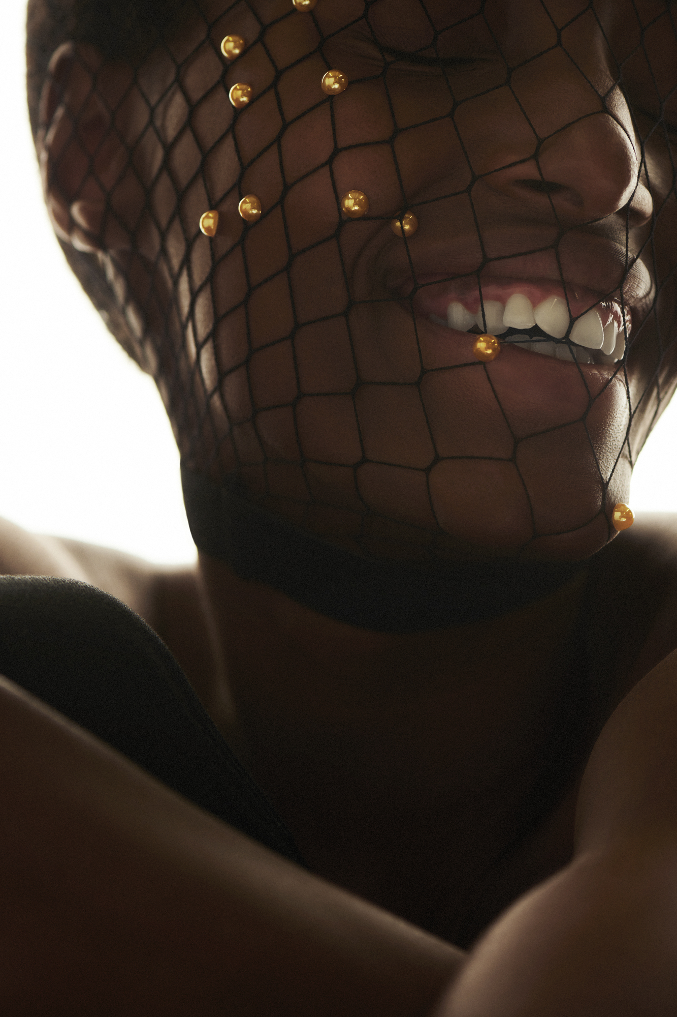 Secret Glamour — beautyfotografie door Lesley Hoste