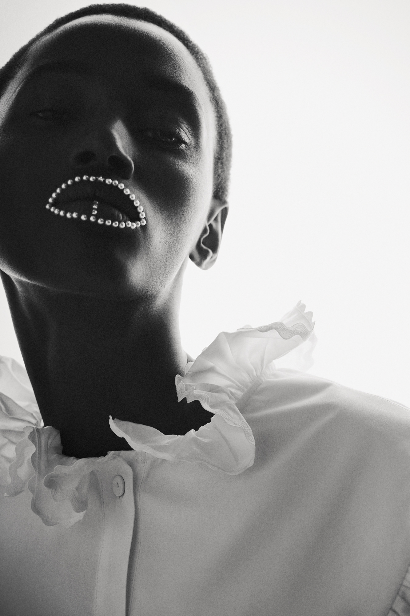Secret Glamour — beautyfotografie door Lesley Hoste