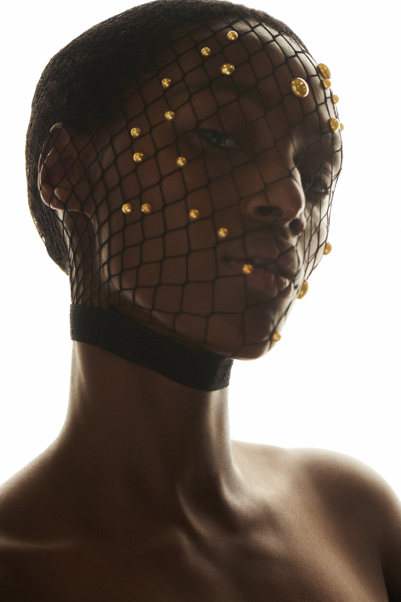 Secret Glamour — beautyfotografie door Lesley Hoste