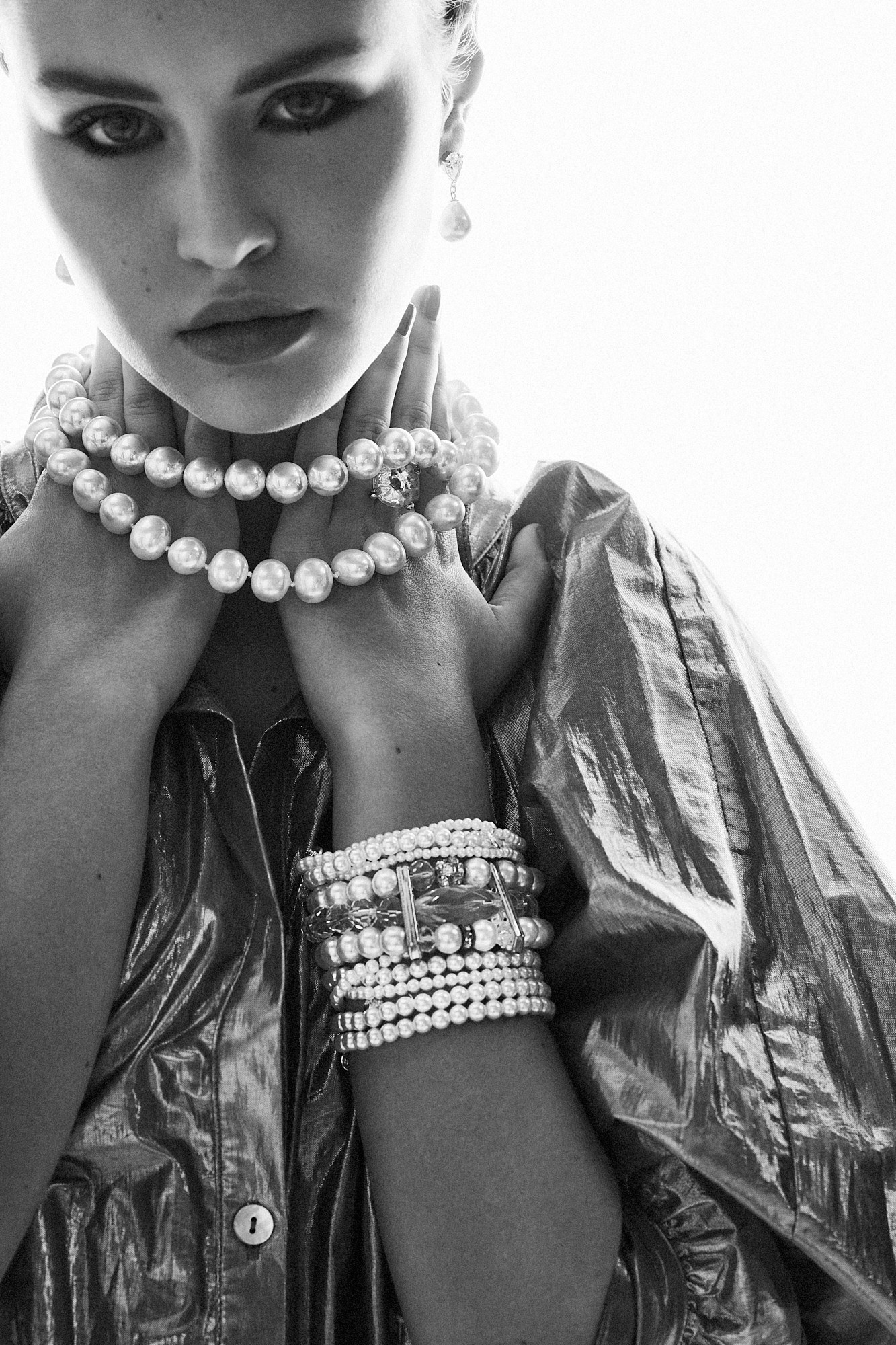 Shine Like — beautyfotografie door Lesley Hoste