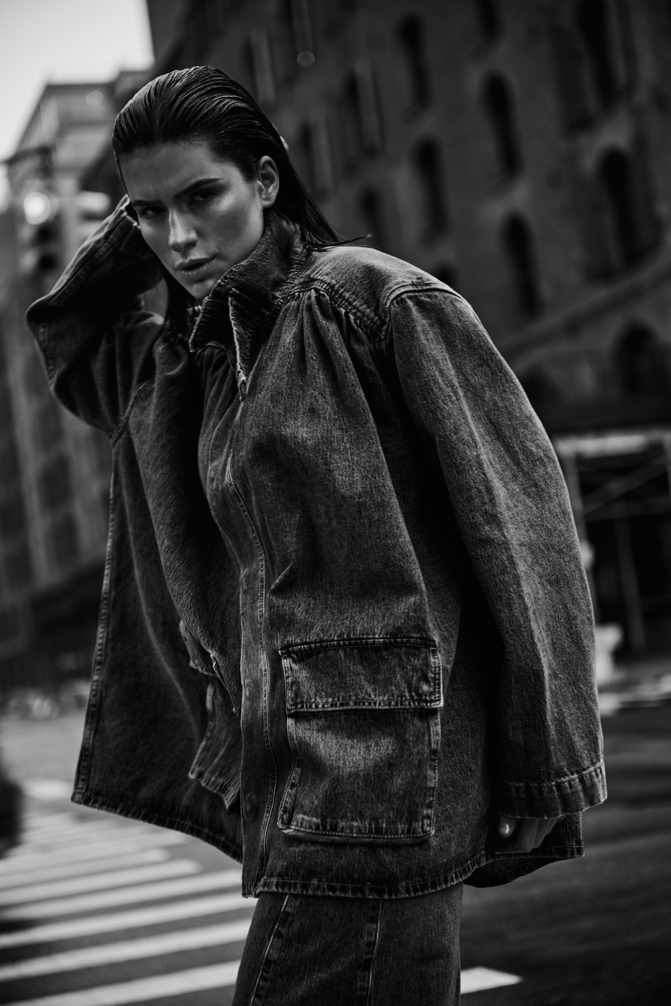 Val — fashionfotografie door Lesley Hoste